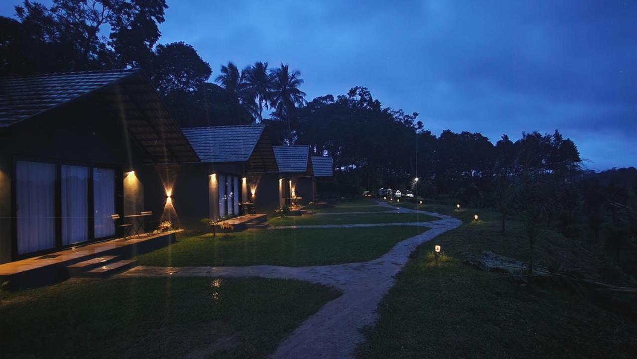 Bendheka - Cliff Front Cottages Coorg Gonikoppal Ngoại thất bức ảnh